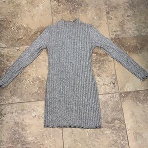 GREY SLEEVED DRESS